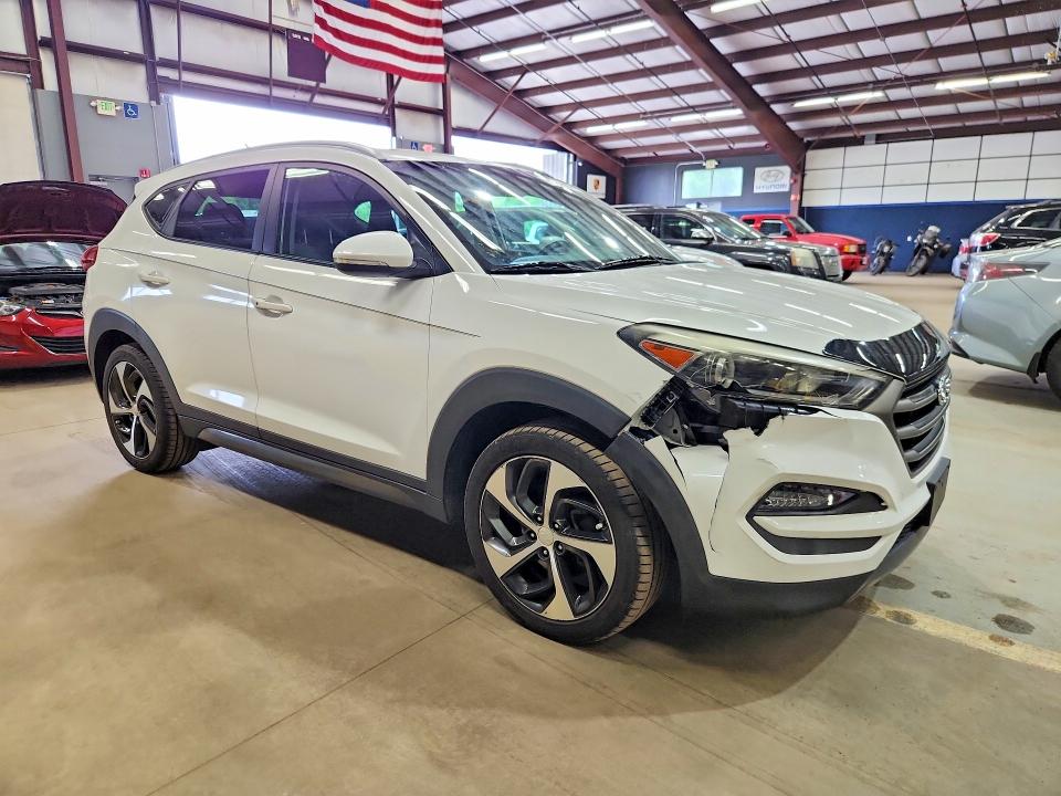 2016 Hyundai Tucson VIN KM8J3CA21GU052040 COPART salvage auction — FRONT END, Ma - Certificate Of Title, sold $4,000 on 2026-07-03 (photo 4)