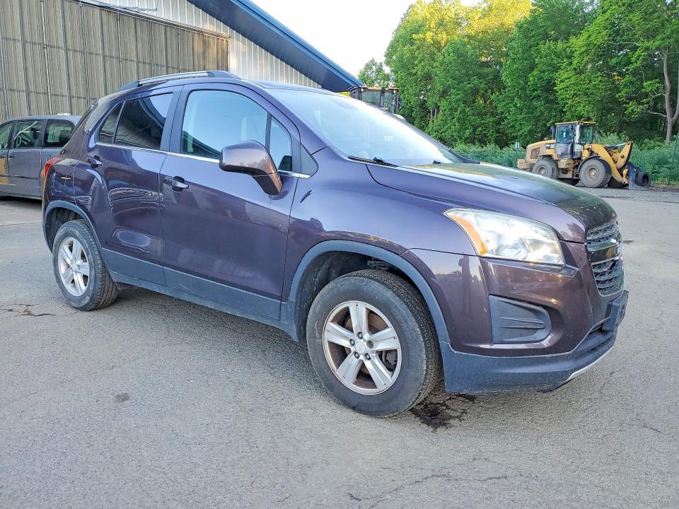 2016 Chevrolet Trax VIN 3GNCJPSB5GL140809 COPART salvage auction — MINOR DENT/SCRATCHES, VT - CERTIFICATE OF TITLE, sold $1,550 on 2026-07-02 (photo 4)