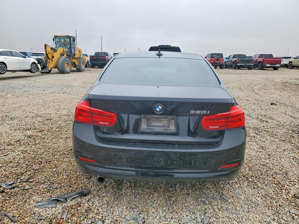 2016 BMW 3er VIN WBA8E1G55GNU10802 COPART salvage auction — SIDE, Tx - Salvage Vehicle Title, sold $2,100 on 2026-08-13 (photo 6)