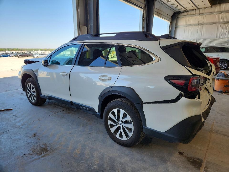 2025 Subaru Outback VIN 4S4BTADC6S3313948 COPART salvage auction — REAR END, Ia - Cert Of Title-Salvage Title, sold $4,400 on 2026-09-12 (photo 2)