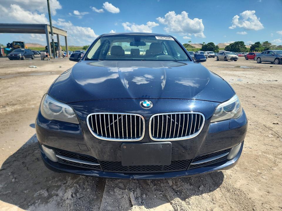 2015 BMW 5er VIN WBA5A7C58FD625974 COPART salvage auction — ROOF, Nj - Certificate Of Title, sold $1,100 on 2026-07-21 (photo 5)