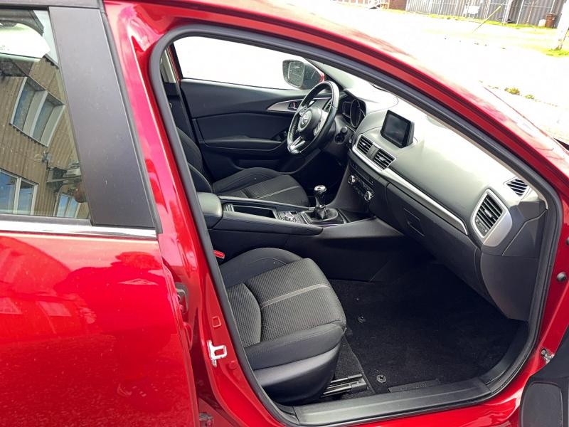 2018 Mazda 3 VIN 3MZBN1M34JM200329 COPART salvage auction — MINOR DENT/SCRATCHES, Qc - Aucune Mention (P), sold $6,300 on 2026-07-03 (photo 5)