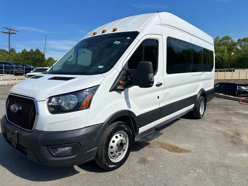 2022 Ford Transit VIN 1FBVU4XG3NKA82164 COPART salvage auction — MINOR DENT/SCRATCHES, Tx - Certificate Of Title, sold $20,400 on 2026-07-21 (photo 1)