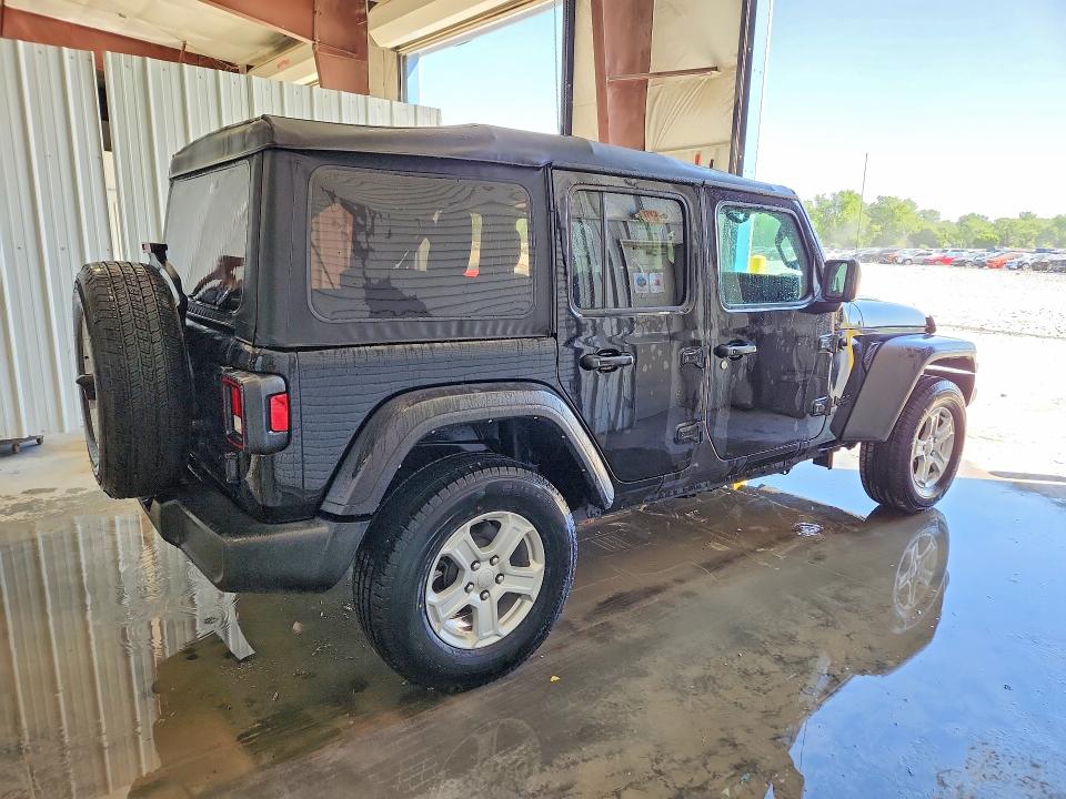 2022 Jeep Wrangler unlimited VIN 1C4HJXDG5NW165529 COPART salvage auction — NORMAL WEAR, IL - CERTIFICATE OF TITLE, sold $20,500 on 2026-07-16 (photo 3)
