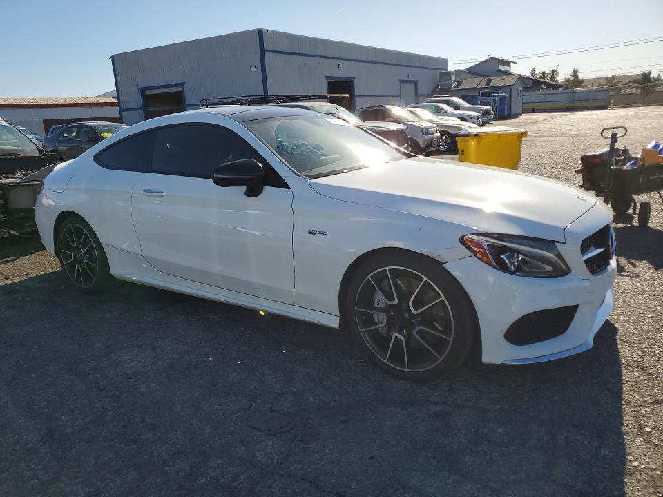 2017 Mercedes-benz C class VIN WDDWJ6EB5HF489790 COPART salvage auction — MINOR DENT/SCRATCHES, Nv - Certificate Of Title (P), sold $12,800 on 2026-07-29 (photo 4)