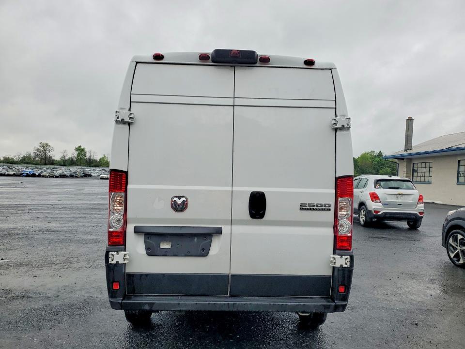 2025 Ram Promaster 2500 VIN 3C6LRVDG6SE512726 COPART salvage auction — SIDE, Fl - Cert Of Title Slvg Rebuildable, sold $12,100 on 2026-07-28 (photo 6)