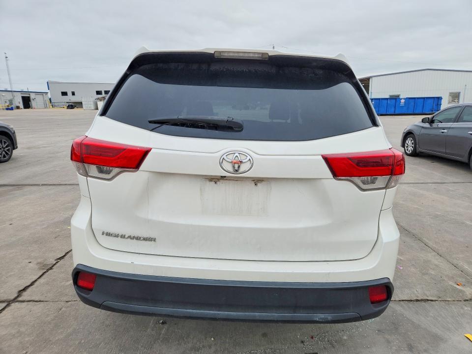 2018 Toyota VIN 5TDZZRFH3JS239636 COPART salvage auction — FRONT END, Tx - Salvage Vehicle Title, sold $4,650 on 2026-07-02 (photo 6)