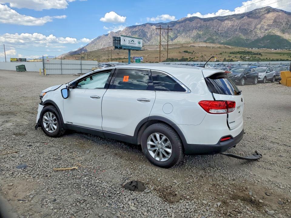 2017 Kia Sorento VIN 5XYPGDA59HG197347 COPART salvage auction — ROLLOVER, Ut - Salvage Certificate, sold $925 on 2026-07-27 (photo 2)
