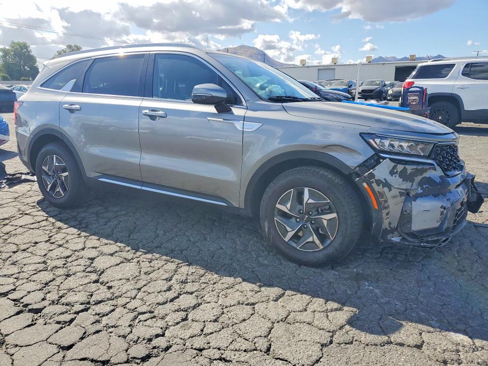 2023 Kia Sorento VIN KNDRH4LG3P5146096 COPART salvage auction — FRONT END, Ca - Salvage Certificate, sold $4,100 on 2026-07-06 (photo 4)