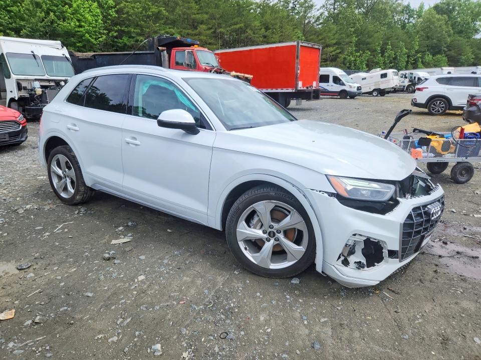 2021 Audi Q5 VIN WA1BAAFY0M2045002 COPART salvage auction — FRONT END, Salvage Title, sold $2,600 on 2026-07-24 (photo 4)