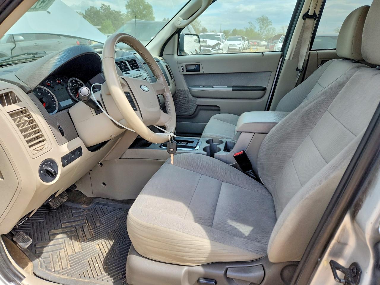 2011 Ford Escape Hybrid VIN 1FMCU4K37BKC65792 COPART salvage auction — Minor Dent/Scratches, IL - CERTIFICATE OF TITLE, sold $250 on 2026-07-09 (photo 7)