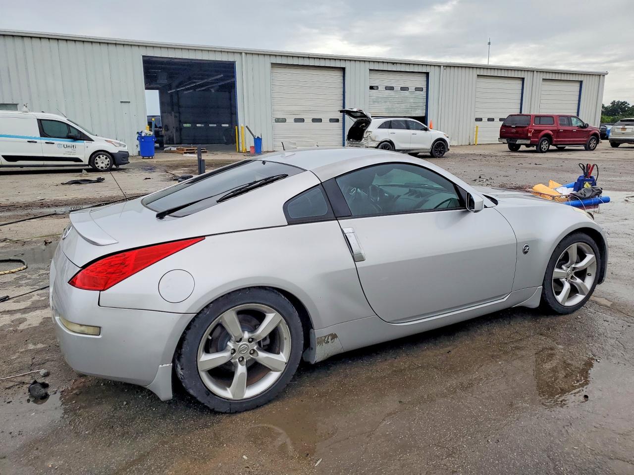 2008 Nissan 350Z VIN JN1BZ34D98M706260 COPART salvage auction — Side, AL - CERT OF TITLE-SALVAGE TITLE, sold $800 on 2026-06-25 (photo 3)