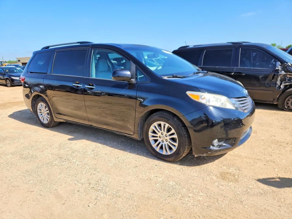 2016 Toyota Sienna VIN 5TDYK3DC4GS754433 COPART salvage auction — HAIL, Salvage Title, sold $850 on 2026-07-30 (photo 4)