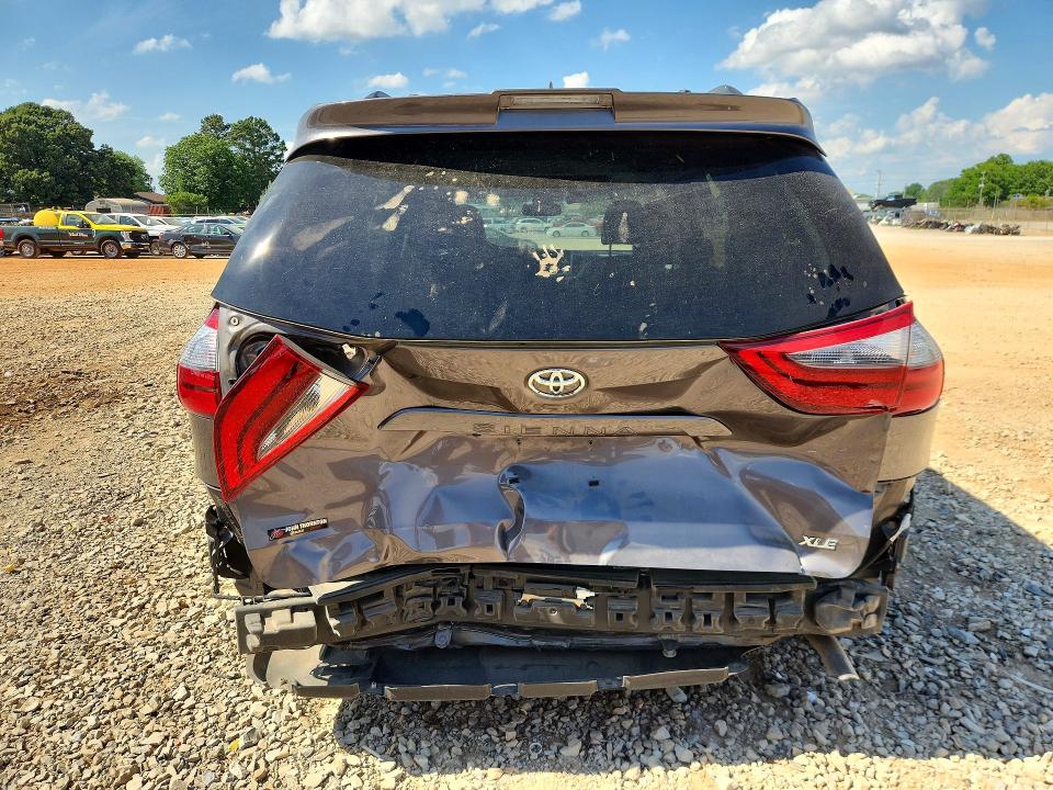 2020 Toyota Sienna VIN 5TDYZ3DCXLS076826 COPART salvage auction — REAR END, Al - Cert Of Title-Salvage Title, sold $6,700 on 2026-07-08 (photo 6)