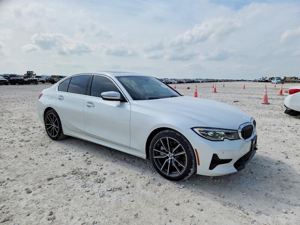 2019 BMW 3er VIN WBA5R1C57KAE82035 COPART salvage auction — REAR END, Tx - Certificate Of Title, sold $7,200 on 2026-07-09 (photo 4)