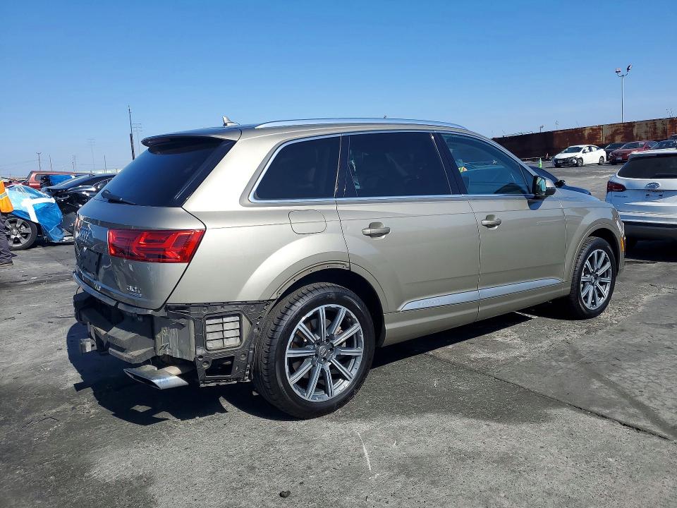 2017 Audi Q7 VIN WA1LAAF77HD008647 COPART salvage auction — REAR END, Ca - Dis/Dlr/Exp Only Clean Title, sold $7,500 on 2026-07-08 (photo 3)