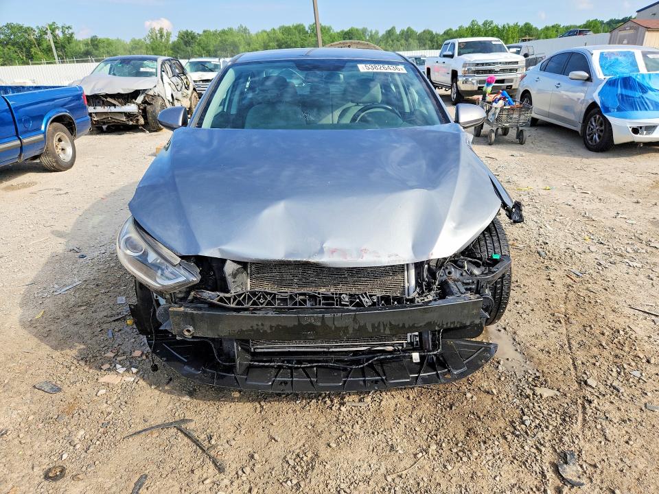 2017 Hyundai Elantra VIN KMHD84LF5HU151580 COPART salvage auction — FRONT END, Ky - Bill Of Sale/Part Only/No Titl, sold $300 on 2026-07-16 (photo 5)