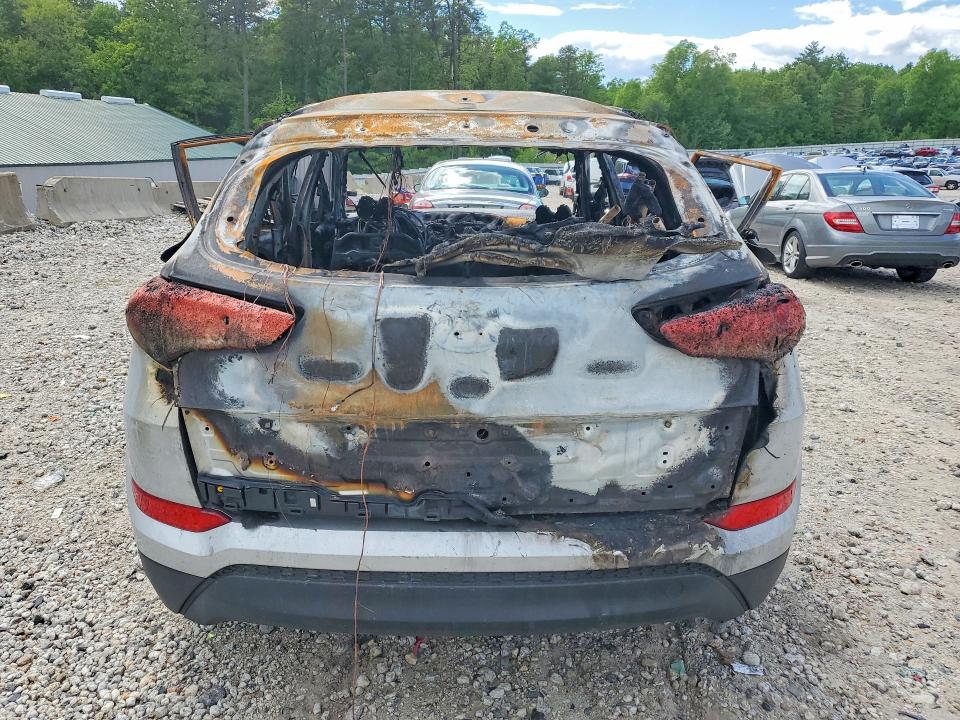 2016 Hyundai Tucson VIN KM8J3CA48GU162889 COPART salvage auction — INTERIOR BURN, MA - CERT OF TITLE-SALVG PARTS ONLY, sold $450 on 2026-07-22 (photo 6)