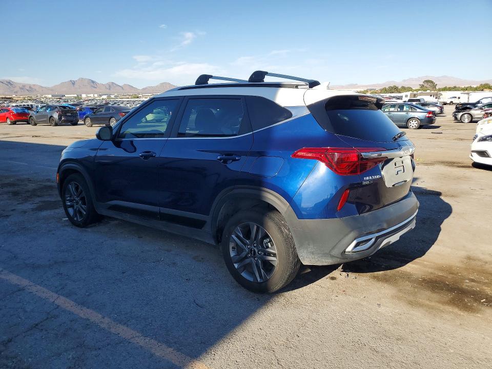 2023 Kia Seltos VIN KNDEU2AA2P7381834 COPART salvage auction — SIDE, Nv - Salvage Title, sold $3,600 on 2026-07-30 (photo 2)