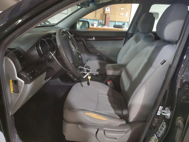 2012 Kia Sorento VIN 5XYKTDA64CG265562 COPART salvage auction — SIDE, Ia - Cert Of Title-Salvage Title, sold $925 on 2026-07-22 (photo 7)