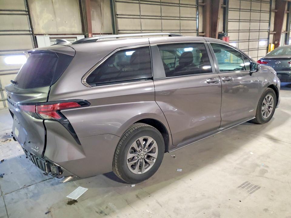 2021 Toyota VIN 5TDBRKEC7MS004059 COPART salvage auction — REAR END, Il - Salvage Certificate, sold $150 on 2026-07-29 (photo 3)