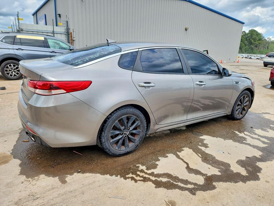 2017 Kia VIN 5XXGT4L32HG122307 COPART salvage auction — FRONT END, Sc - Cert Of Title-Salvage, sold $1,700 on 2026-07-27 (photo 3)