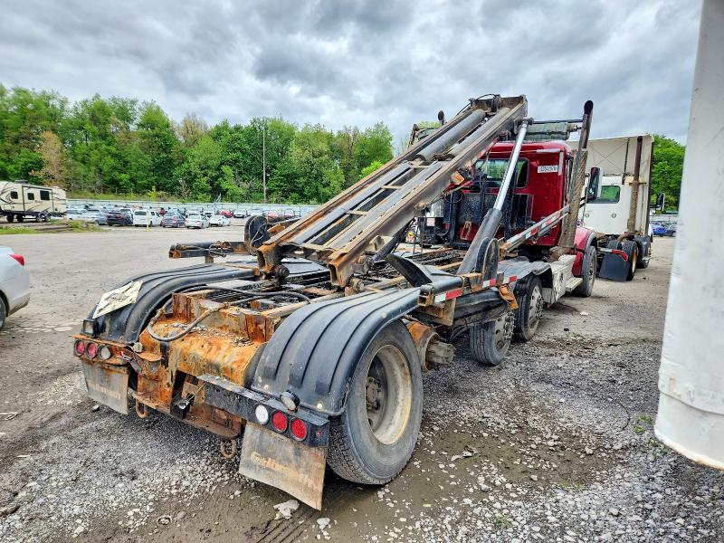 2019 Peterbilt 567 VIN 1NPCL40X0KD604595 COPART salvage auction — ROLLOVER, PA - CERTIFICATE OF SALVAGE, sold $4,700 on 2026-07-09 (photo 4)