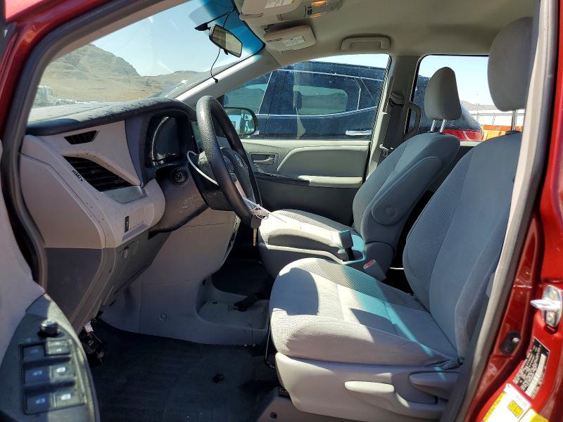 2017 Toyota Sienna VIN 5TDZZ3DCXHS889515 COPART salvage auction — FRONT END, Nv - Salvage Title, sold $4,650 on 2026-07-20 (photo 7)