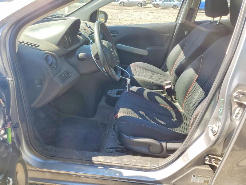 2014 Mazda 2 VIN JM1DE1LZ9E0174160 COPART salvage auction — SIDE, Md - Cert Of Salvage > 75% Damage, sold $625 on 2026-07-14 (photo 7)