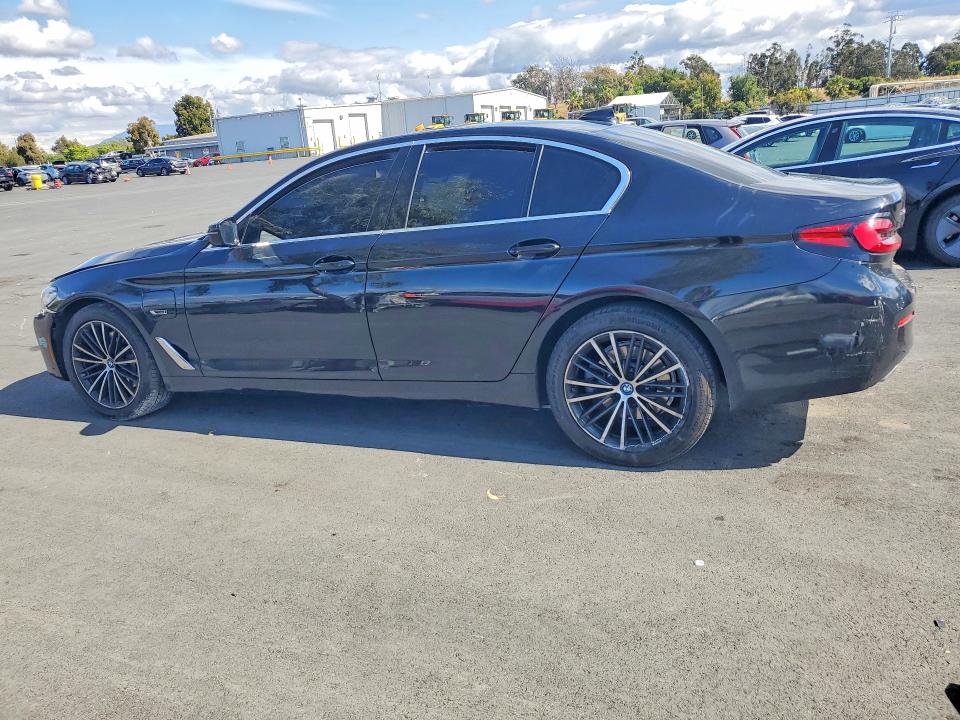 2023 BMW 5er VIN WBA33AG01PCL69696 COPART salvage auction — FRONT END, Ca - Salvage Certificate, sold $8,100 on 2026-07-20 (photo 2)