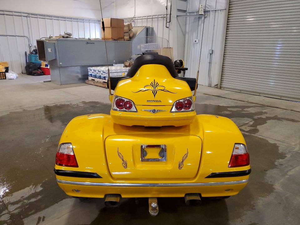 2010 Honda Gl1800 VIN 1HFSC47G7AA902253 COPART salvage auction — FRONT END, Mn - Cert Of Title-Salvage, sold $4,200 on 2026-07-09 (photo 4)