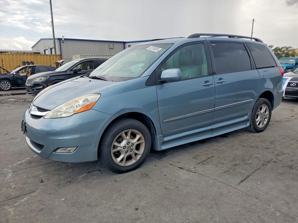 2006 Toyota Sienna VIN 5TDZA22C36S442364 COPART salvage auction — MINOR DENT/SCRATCHES, Fl - Cert Of Title Slvg Rebuildable, sold $3,850 on 2026-07-09 (photo 1)