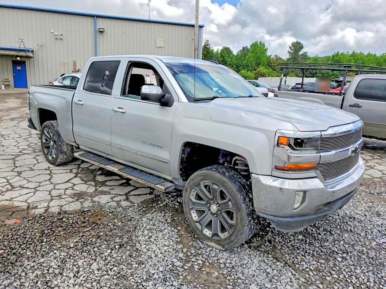 2016 Chevrolet Silverado 1500 VIN 3GCPCREC0GG301824 COPART salvage auction — Vandalized, TN - SALVAGE CERTIFICATE, sold $5,100 on 2026-07-09 (photo 4)