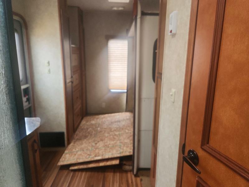 2014 Gulfstream VIN 1NL1GTV22E1114265 COPART salvage auction — FRONT END, MI - SCRAP CERT OF TITLE-FLOOD VEH, sold $800 on 2026-07-31 (photo 6)