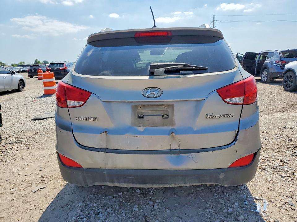 2012 Hyundai VIN KM8JU3AC4CU537112 COPART salvage auction — FRONT END, Tx - Salvage Vehicle Title, sold $750 on 2026-07-06 (photo 6)