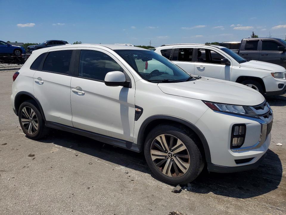 2020 Mitsubishi Outlander VIN JA4AP3AU6LU016729 COPART salvage auction — MINOR DENT/SCRATCHES, Fl - Dealer Only Clean Title (P), sold $4,700 on 2026-07-09 (photo 4)