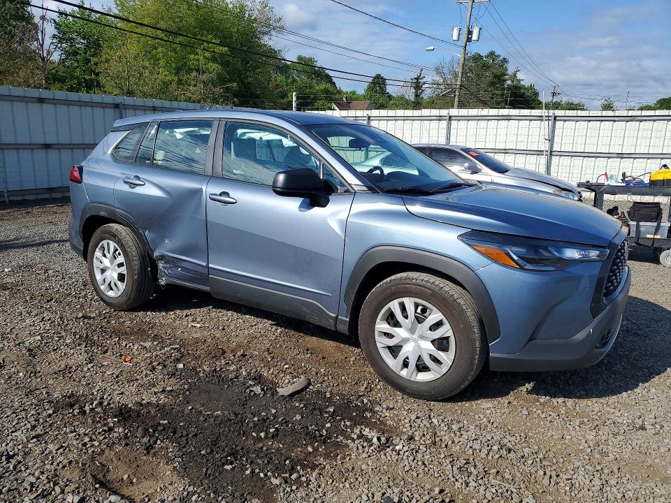 2023 Toyota Corolla cross VIN 7MUAAABG5PV055803 COPART salvage auction — SIDE, Nj - Cert Of Title-Salvage, sold $6,200 on 2026-07-28 (photo 4)
