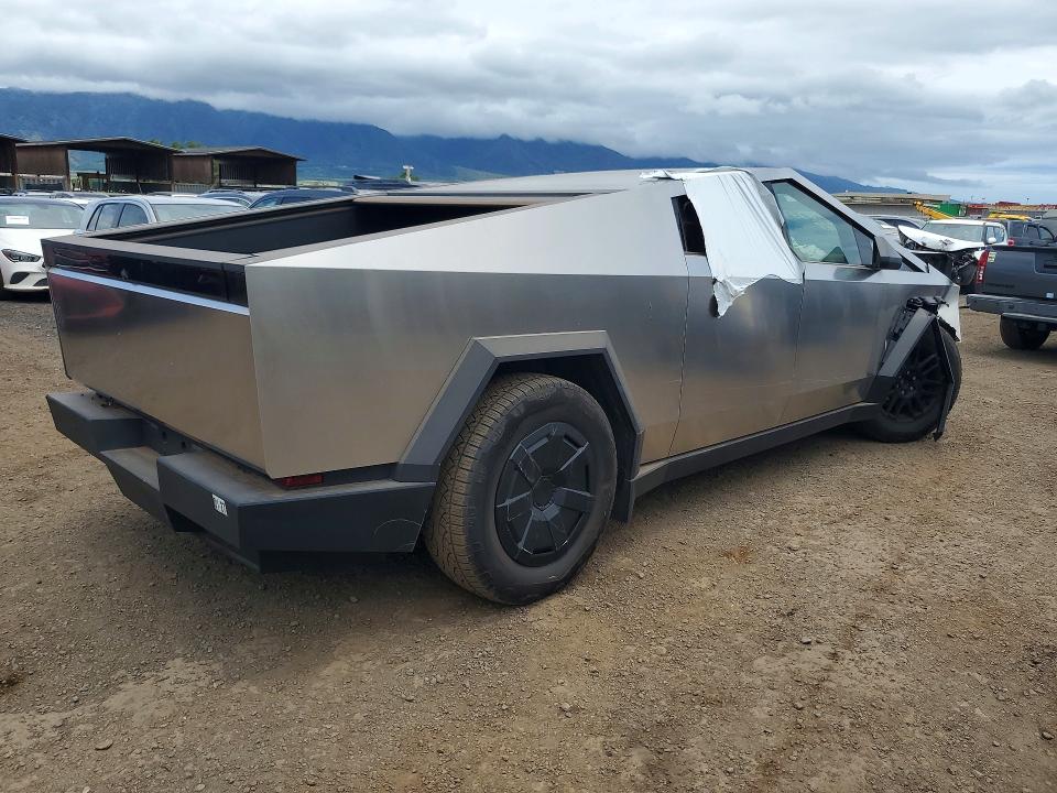 2024 Tesla Cybertruck VIN 7G2CEHED8RA049481 COPART salvage auction — FRONT END, Hi - Bill Of Sale - Parts Only, sold $20,500 on 2026-07-06 (photo 3)