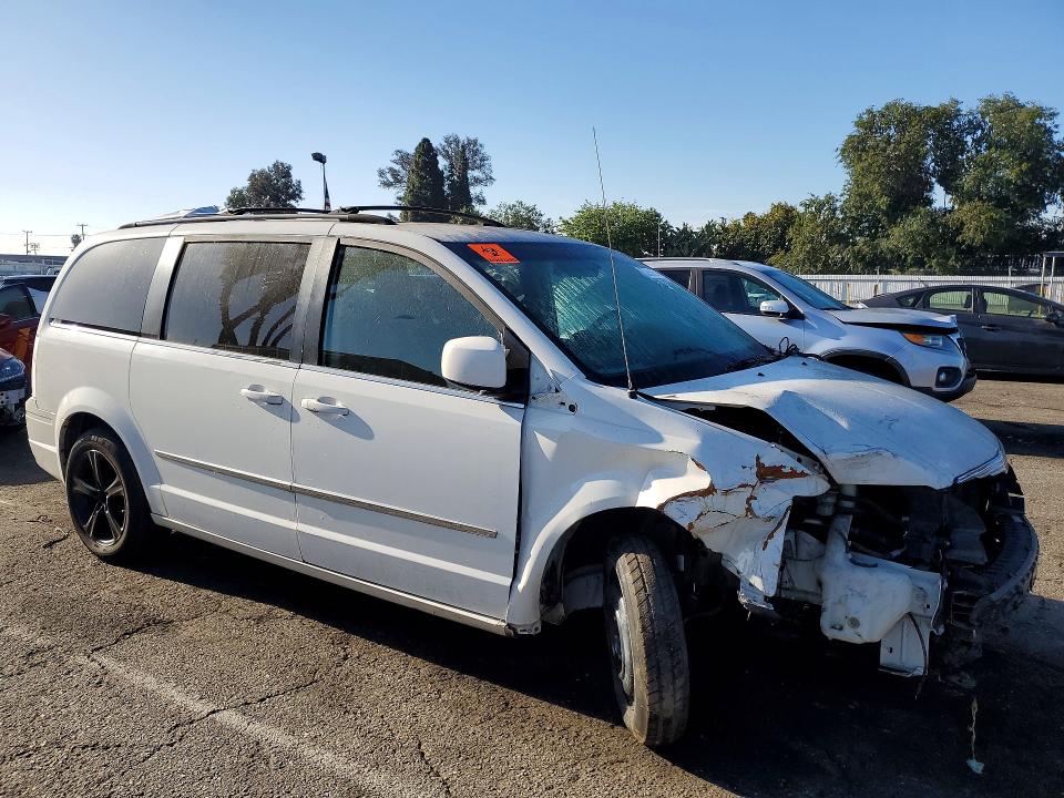 2010 Chrysler Town & country VIN 2A4RR5D19AR347454 COPART salvage auction — FRONT END, Ca - Lien Papers-Clean Or Ac, sold $500 on 2026-07-10 (photo 4)