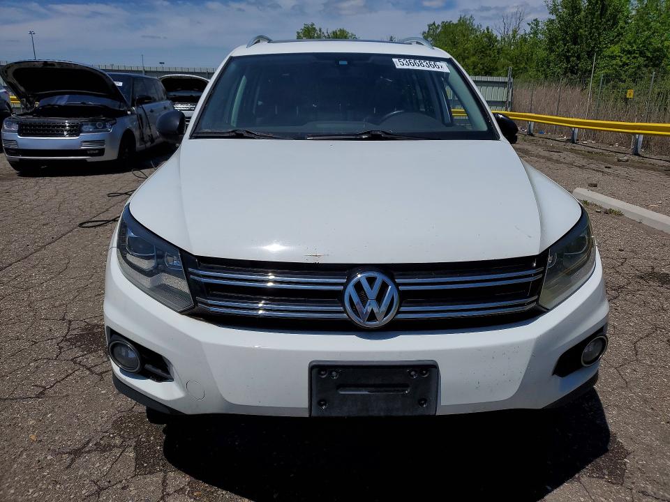 2017 Volkswagen Tiguan VIN WVGUV7AX6HW507206 COPART salvage auction — WATER/FLOOD, Mi - Cert Of Title-Flood Vehicle, sold $1,700 on 2026-08-03 (photo 5)