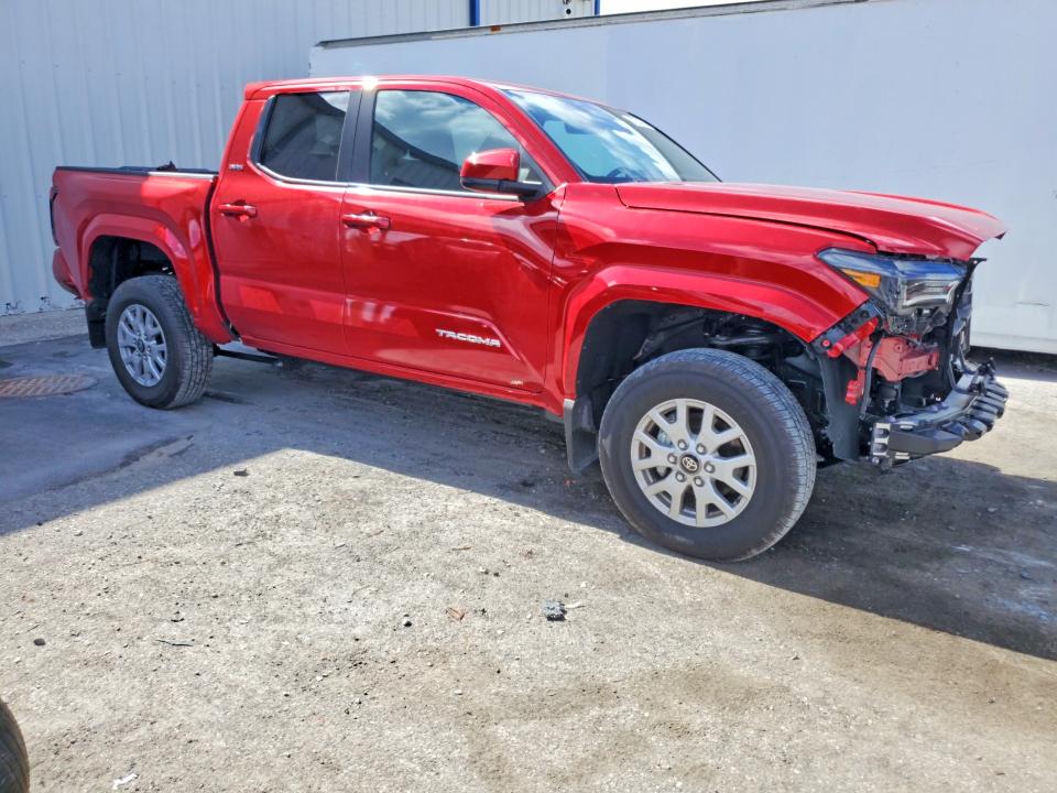 2026 Toyota Tacoma VIN 3TYKB5FN6TT032234 COPART salvage auction — FRONT END, Salvage Title, sold $13,100 on 2026-07-31 (photo 4)