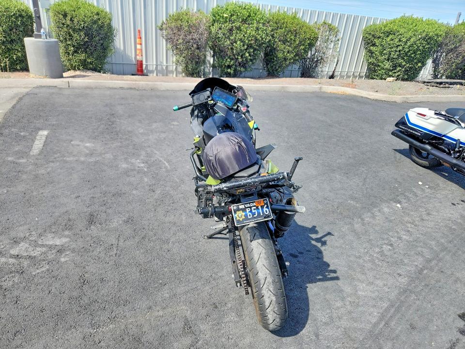 2018 Kawasaki Ex VIN JKAEXKG18JDA03621 COPART salvage auction — SIDE, Nv - Salvage Title, sold $400 on 2026-07-16 (photo 4)