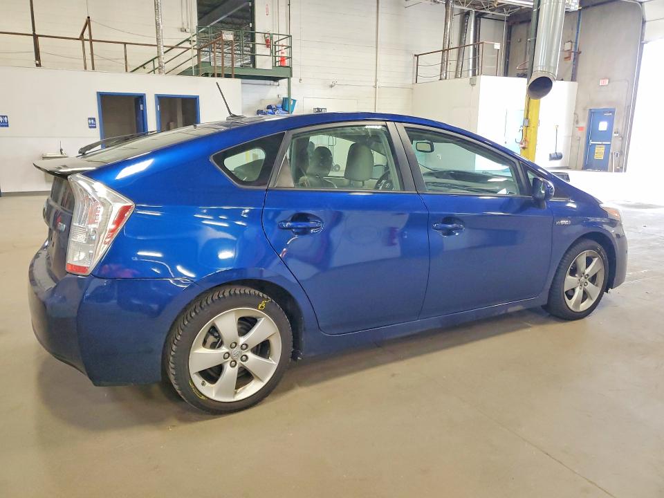 2010 Toyota Prius v VIN JTDKN3DU7A0063073 COPART salvage auction — FRONT END, MN - CERT OF TITLE-SALVAGE, sold $1,700 on 2026-07-21 (photo 3)