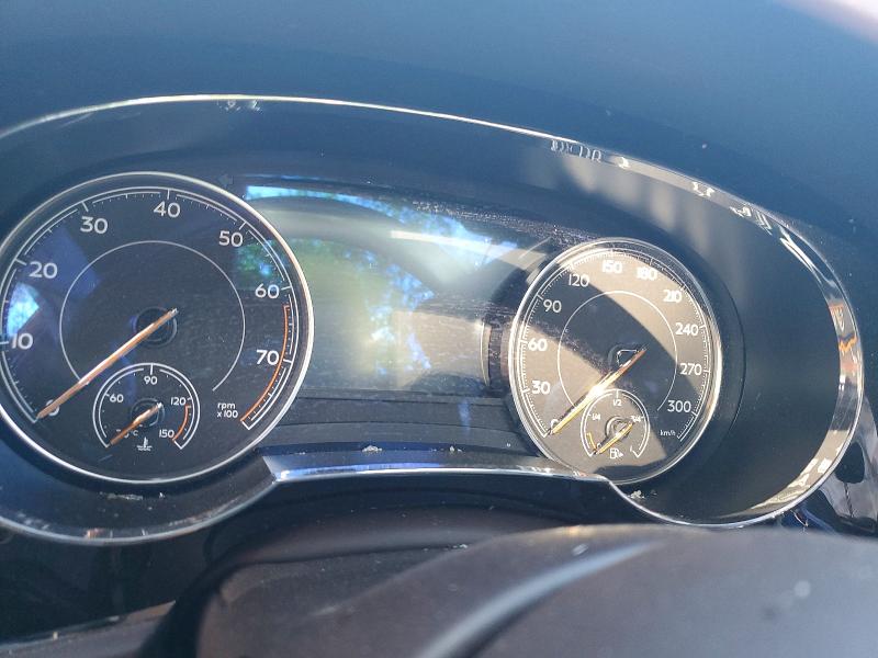 2017 Bentley Bentayga VIN SJAAC2ZV6HC015488 COPART salvage auction — FRONT END, On - Permit Salvage, sold $2,350 on 2026-07-30 (photo 9)