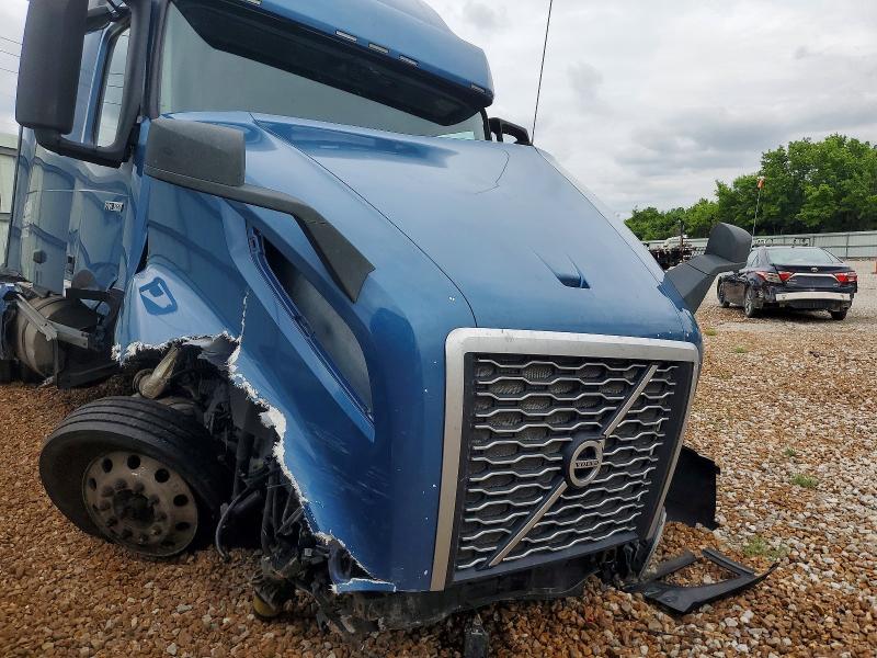2020 Volvo VIN 4V4NC9EG6LN217541 COPART salvage auction — FRONT END, Mo - Salvage Certificate Of Title, sold $6,500 on 2026-07-09 (photo 9)