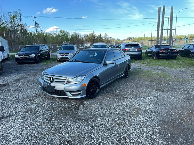 2013 Mercedes-benz C class VIN WDDGF8ABXDA782065 COPART salvage auction — MINOR DENT/SCRATCHES, ON - PERMIT NO BRAND - UNFIT (P), sold $3,300 on 2026-07-15 (photo 2)