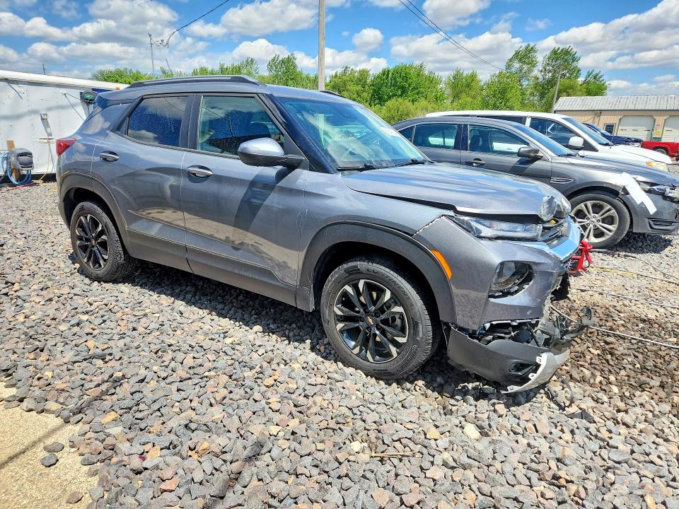 2021 Chevrolet Trailblazer VIN KL79MRSLXMB014485 COPART salvage auction — FRONT END, Il - Salvage Certificate, sold $3,650 on 2026-07-27 (photo 4)