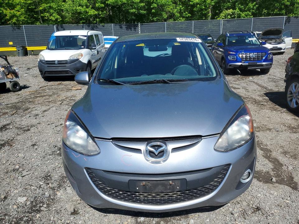 2014 Mazda 2 VIN JM1DE1LZ9E0174160 COPART salvage auction — SIDE, Md - Cert Of Salvage > 75% Damage, sold $625 on 2026-07-14 (photo 5)