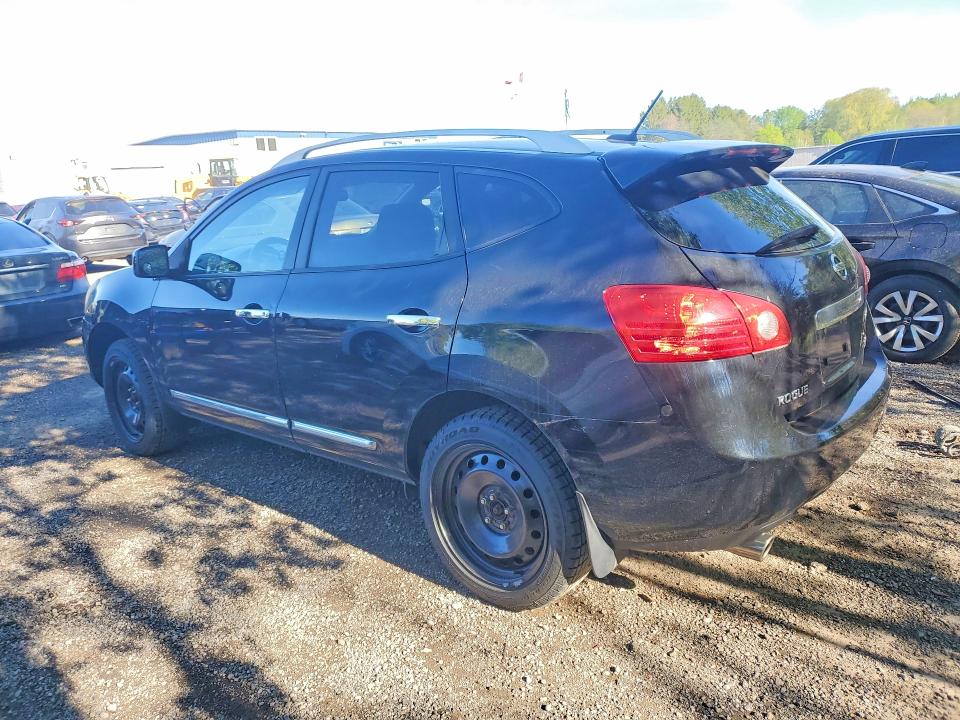 2013 Nissan Rogue VIN JN8AS5MV8DW105703 COPART salvage auction — SIDE, On - Permit No Brand - Unfit, sold $300 on 2026-07-23 (photo 2)
