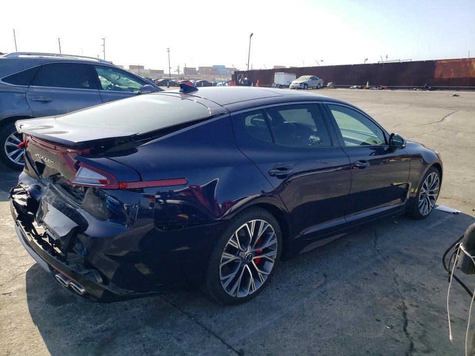 2020 Kia Stinger VIN KNAE35LCXL6084973 COPART salvage auction — REAR END, Ca - Salvage Certificate, sold $8,100 on 2026-07-31 (photo 3)